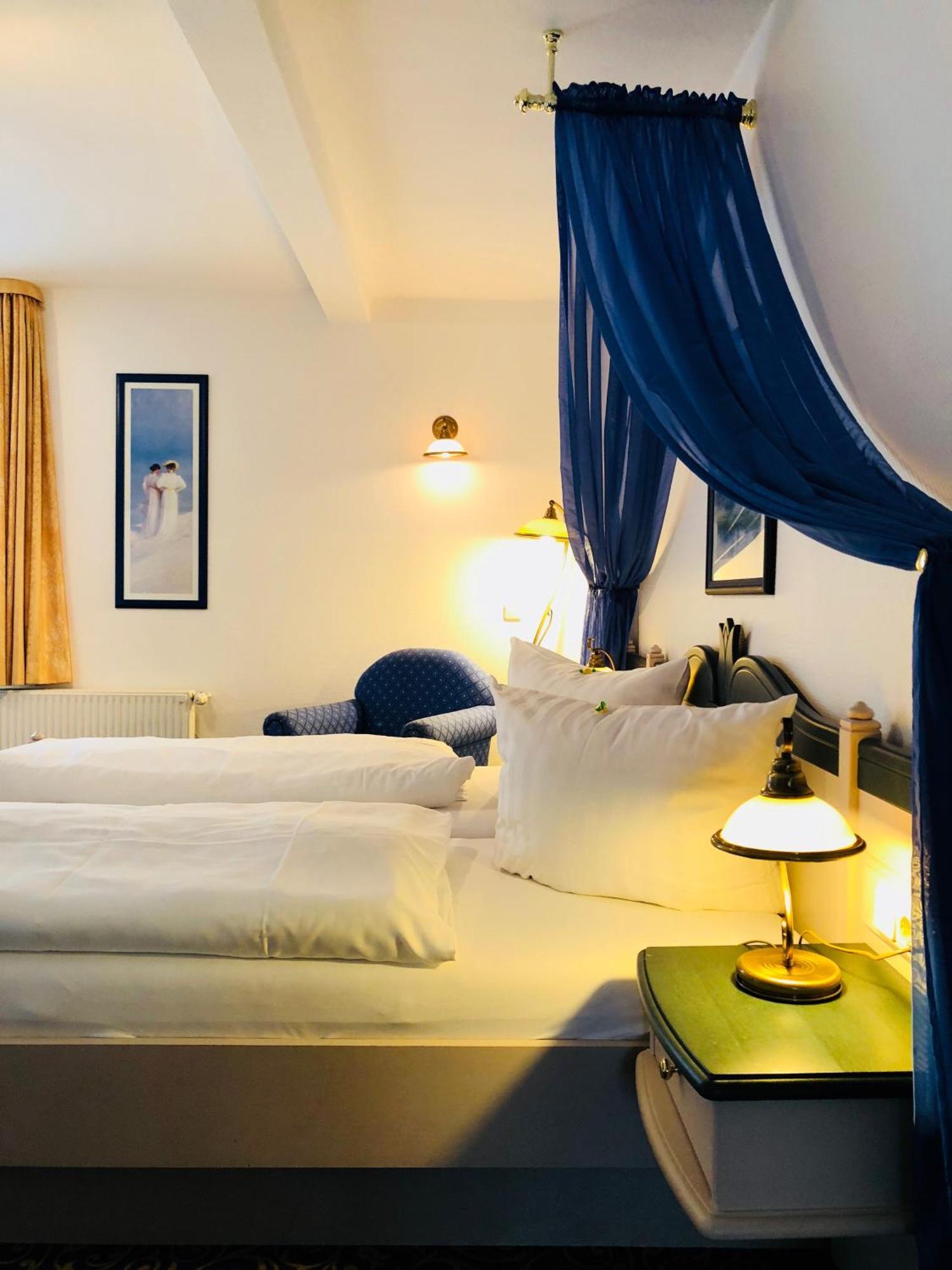 Waldhaus Oelper Hotel บราวน์ชไวก์ ภายนอก รูปภาพ