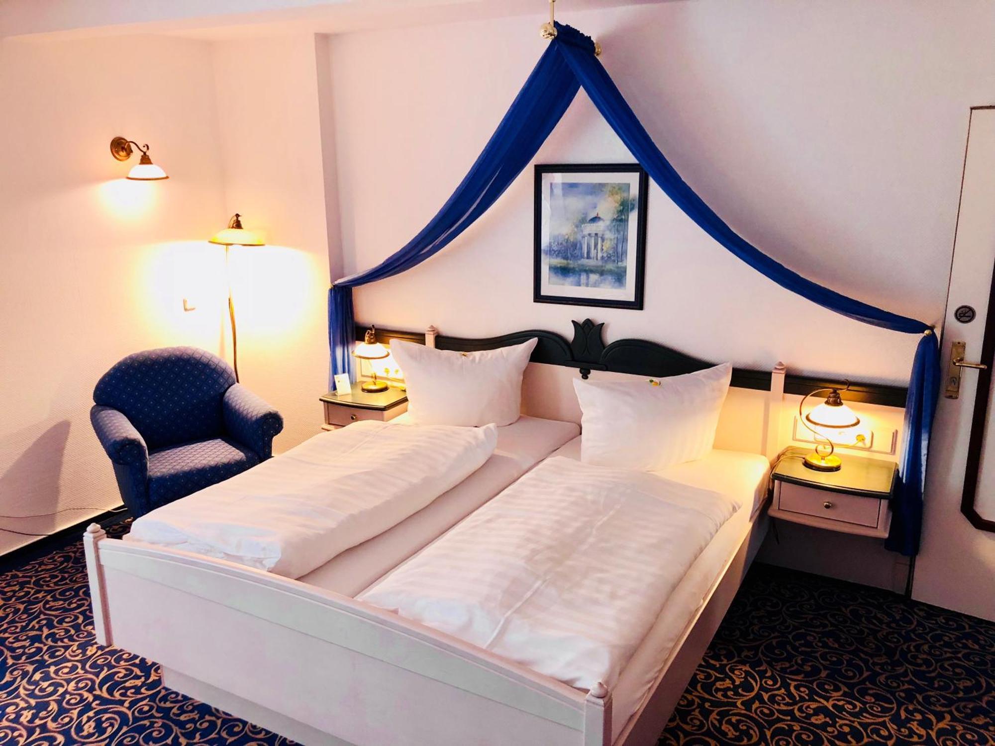 Waldhaus Oelper Hotel บราวน์ชไวก์ ภายนอก รูปภาพ